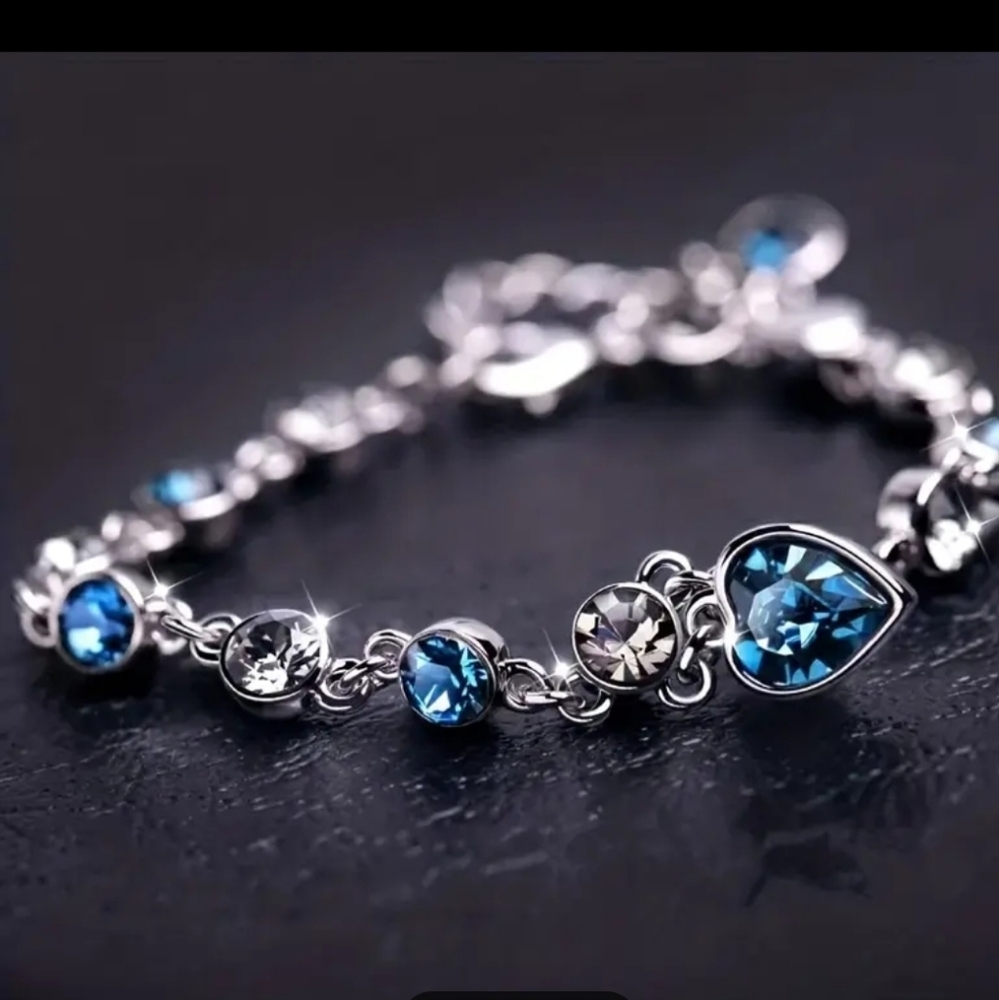 Stunning Heart Of Ocean Rhinestone Braclet - Picture 2 of 6